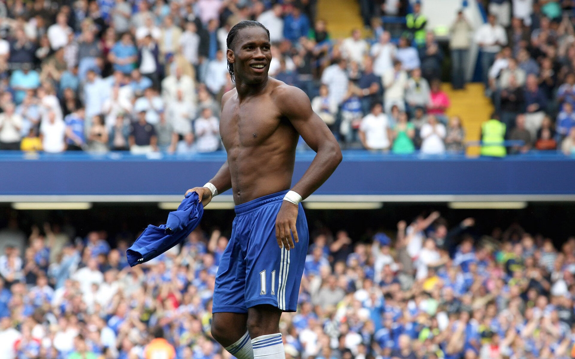 开云体育官网-法甲球队冲冠在即，备战充满信心，法甲球队介绍