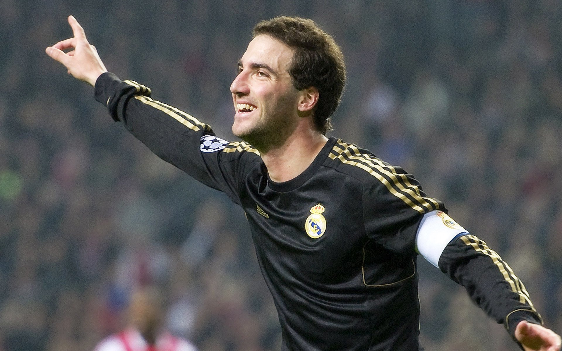 里尔主场胜波尔多，保持不败纪录，里尔主场叫什么